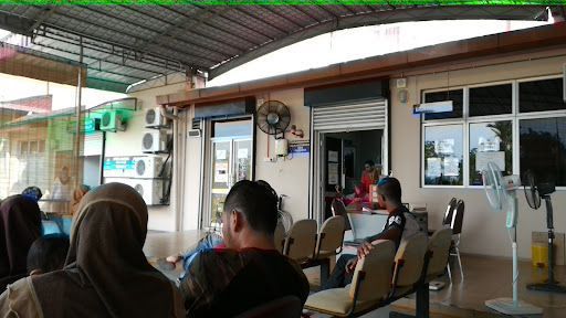 Pusat Perubatan Terbaik di Kampung Simpang Renggam